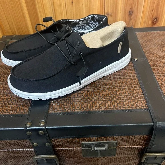 Hey dude slip on woman’s shoes - Picture 6 of 6